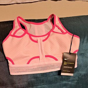 NIKE swoosh ultrabreath bra